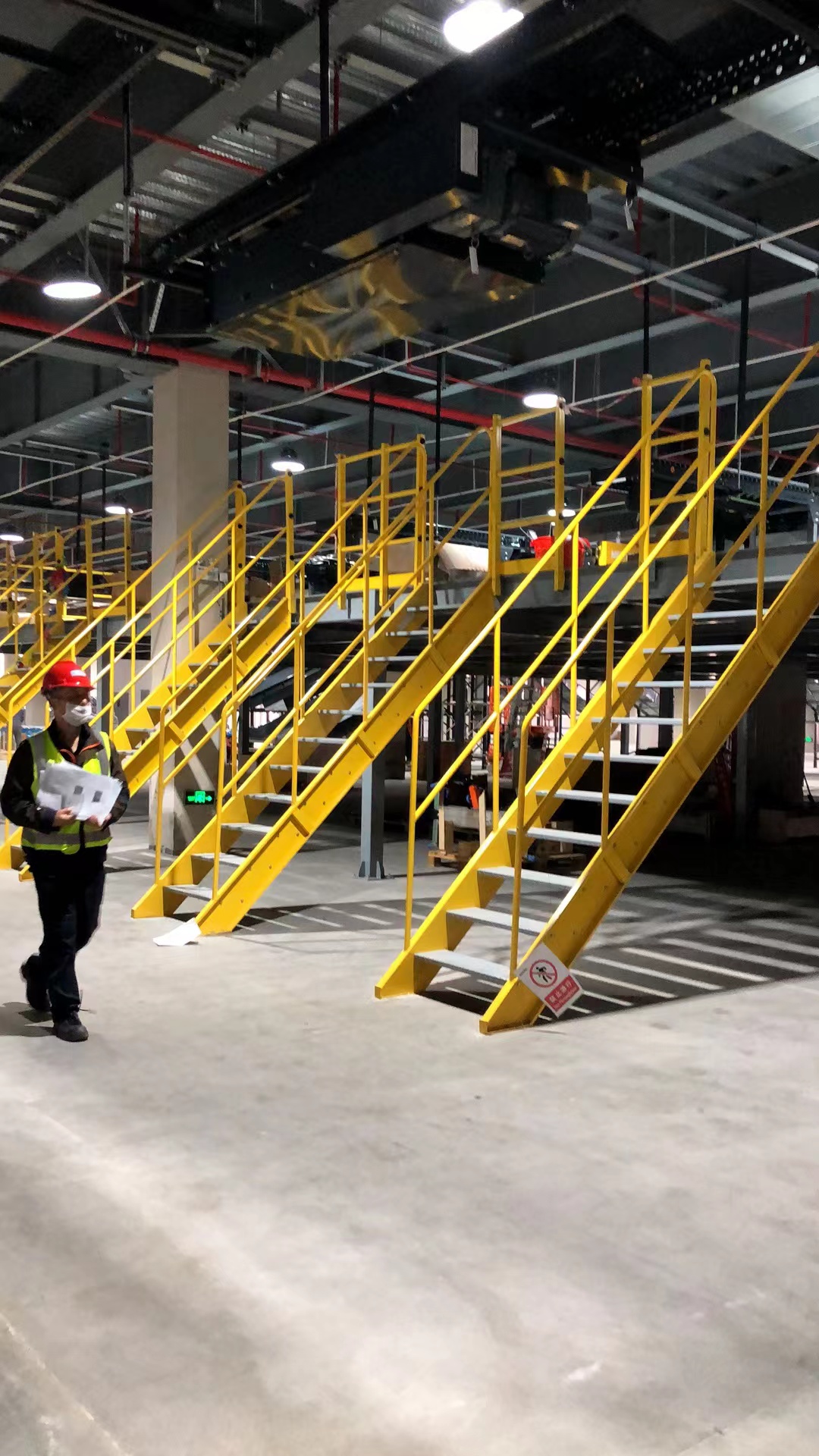 世界知名化妝品自動化分揀線(圖1)